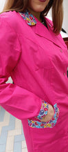 Carica l'immagine nel visualizzatore di Gallery, Camice da lavoro donna,casacca slim, "fuchsia inserto smile" cod: 13121