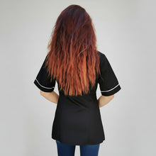 Carica l'immagine nel visualizzatore di Gallery, Camice da lavoro donna,con zip, nero inserto bianco modello "piera" Cod:2906