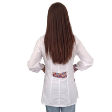 Carica l'immagine nel visualizzatore di Gallery, Camice da lavoro donna,casacca slim, "bianco inserto smile" cod: 1313
