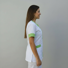 Carica l&#39;immagine nel visualizzatore di Gallery, Camice,casacca da lavoro donna, Modello beauty, Bianco inserto verde Cod: 290722
