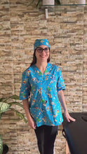 Carica e avvia il video nel visualizzatore di galleria, casacca ,divisa da lavoro,camice azzurro fumetto+bandana cod: 1611
