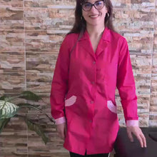 Load and play video in Gallery viewer, Camice da lavoro donna,casacca slim,modello Antonella "fuchsia" Cod:0211
