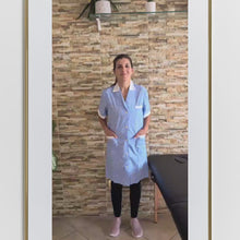 Carica e avvia il video nel visualizzatore di galleria, Camice da lavoro,  quadretto azzurro MM cod: 7289
