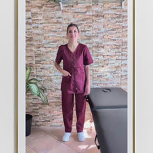 Charger et lire la vidéo dans la visionneuse de la Galerie, Uniforme femme bordeaux à fermeture éclair, code : 8361 
