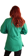 Carica l&#39;immagine nel visualizzatore di Gallery, Camice da lavoro donna,casacca verde con profilo ML cod: 7722
