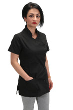 Carica l&#39;immagine nel visualizzatore di Gallery, Camice da lavoro donna,casacca,divisa slim nero mezza manica &quot;mod. Londinese&quot; COD: 6909
