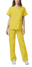 Carica l&#39;immagine nel visualizzatore di Gallery, Divisa da lavoro,completa,unisex,collo V  &quot;giallo&quot; cod: 1512
